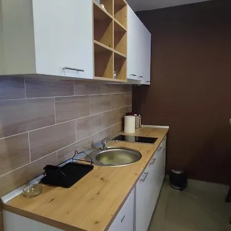 Como Apartment *